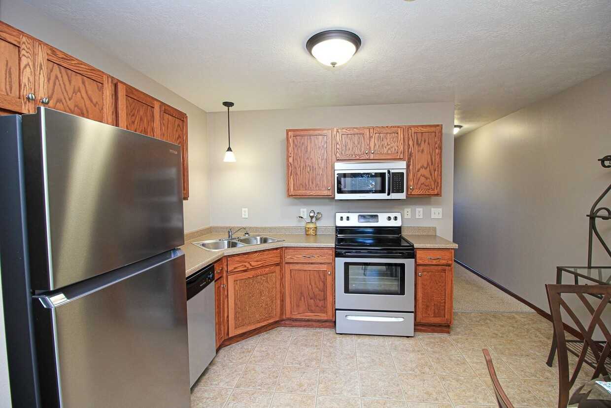 Boulder Creek Apartments - Photo 6 of 35