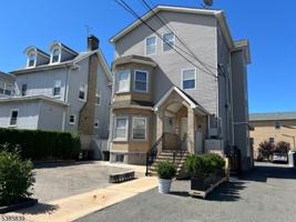 featured image of 150 Chilton St