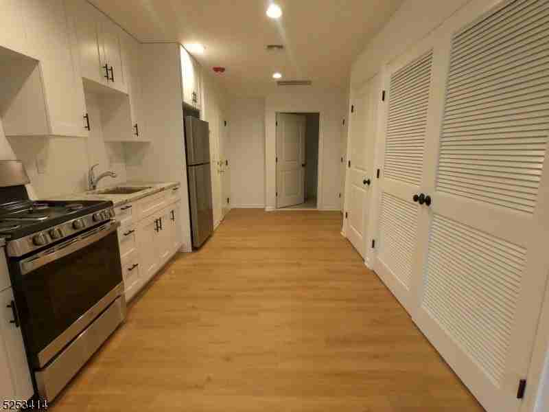 588 Springfield Ave #1 - Photo 5 of 12