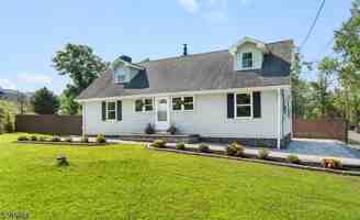 featured image of 778 Harding Rd