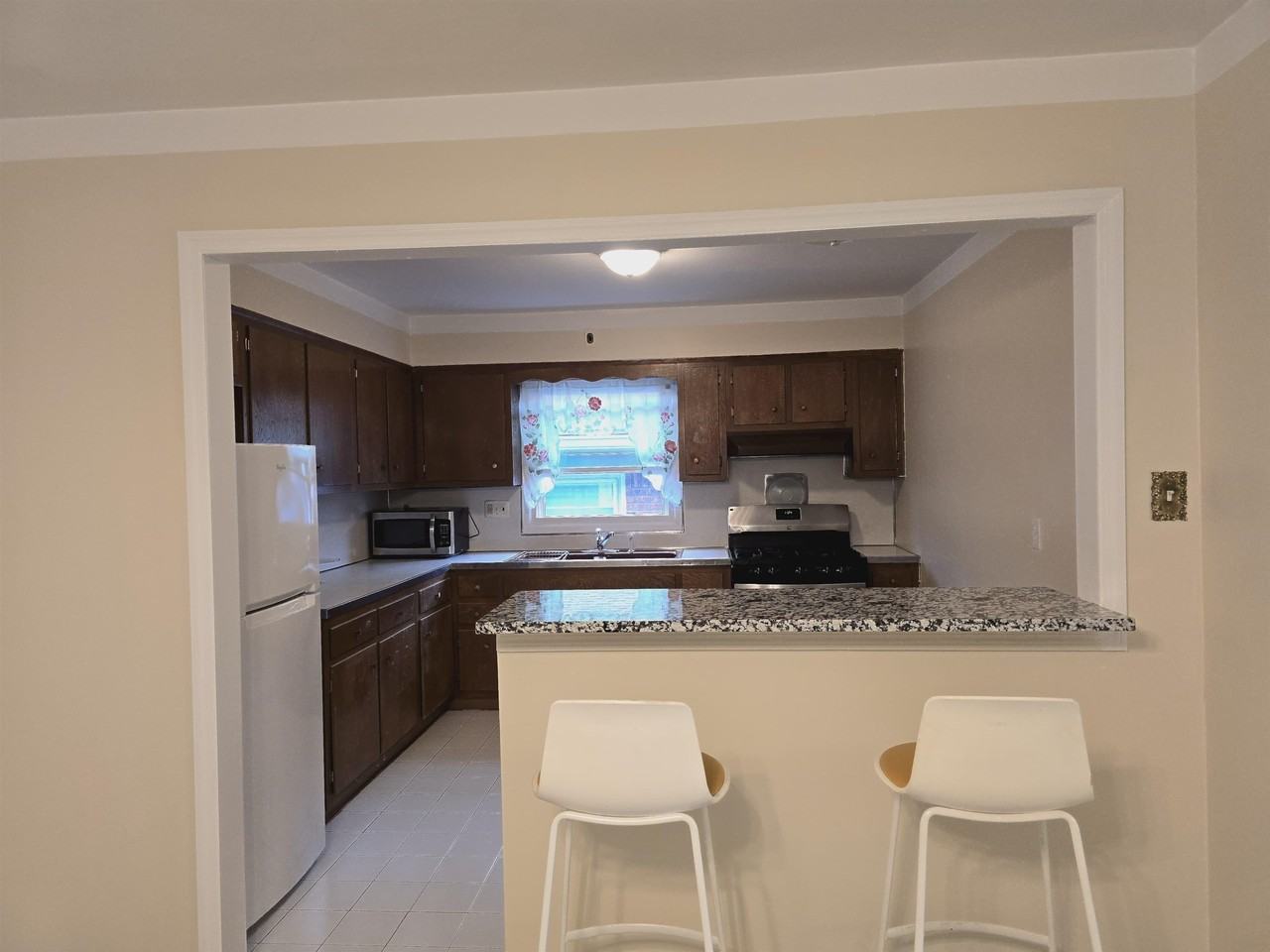 1000 Avenue C #2 - Photo 4 of 19