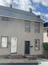 834 Wyandotte St - Photo 1 of 1