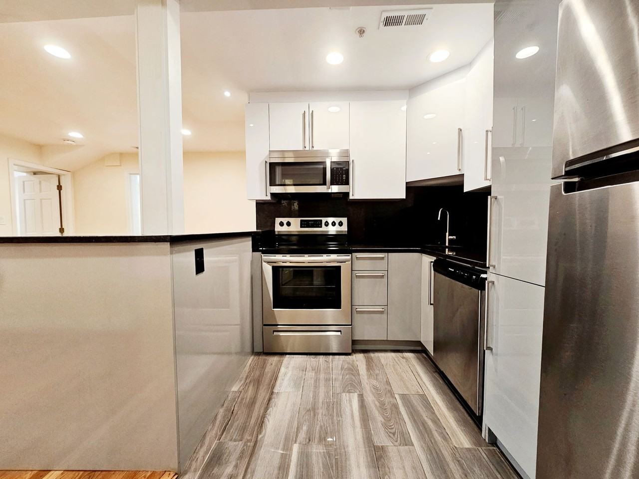 1801 Beacon St #22 - Photo 2 of 8