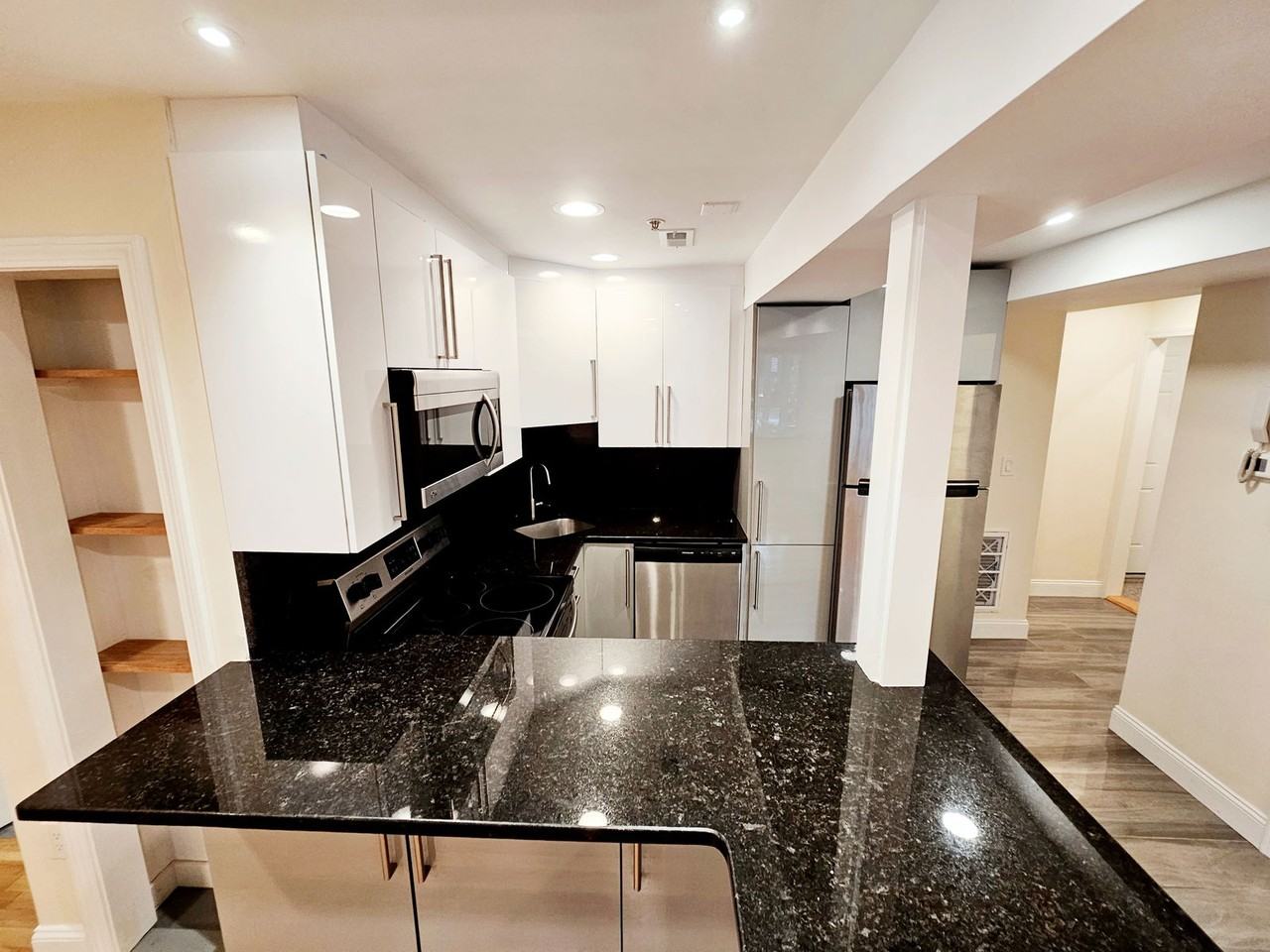 1801 Beacon St #22 - Photo 3 of 8