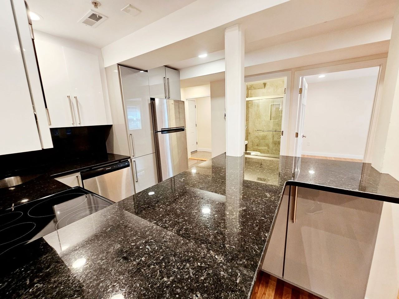 1801 Beacon St #22 - Photo 4 of 8