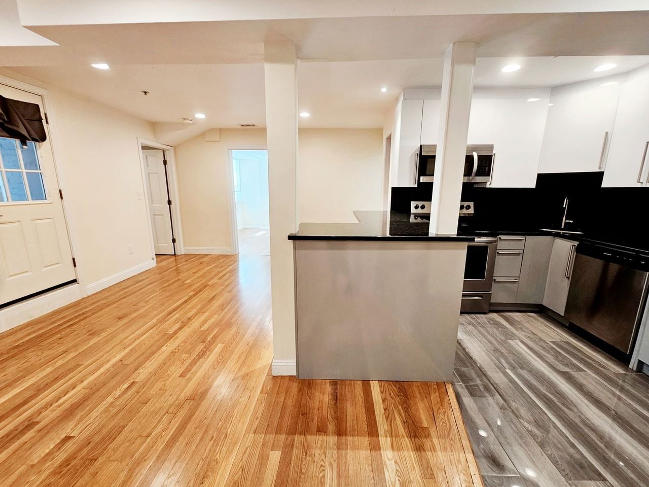 1801 Beacon St #22 - Photo 5 of 8