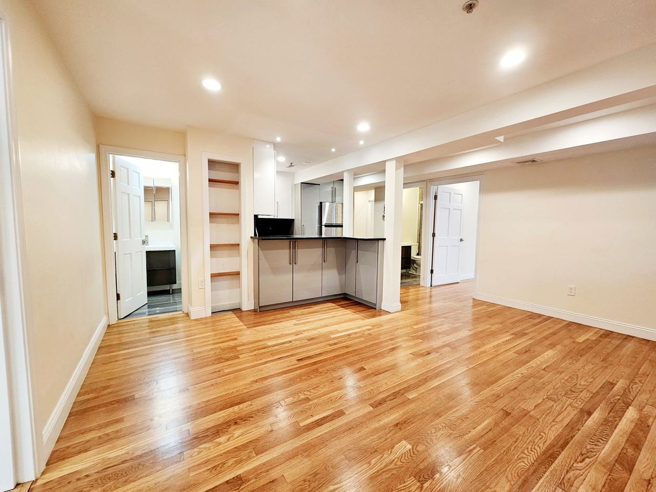 1801 Beacon St #22 - Photo 6 of 8