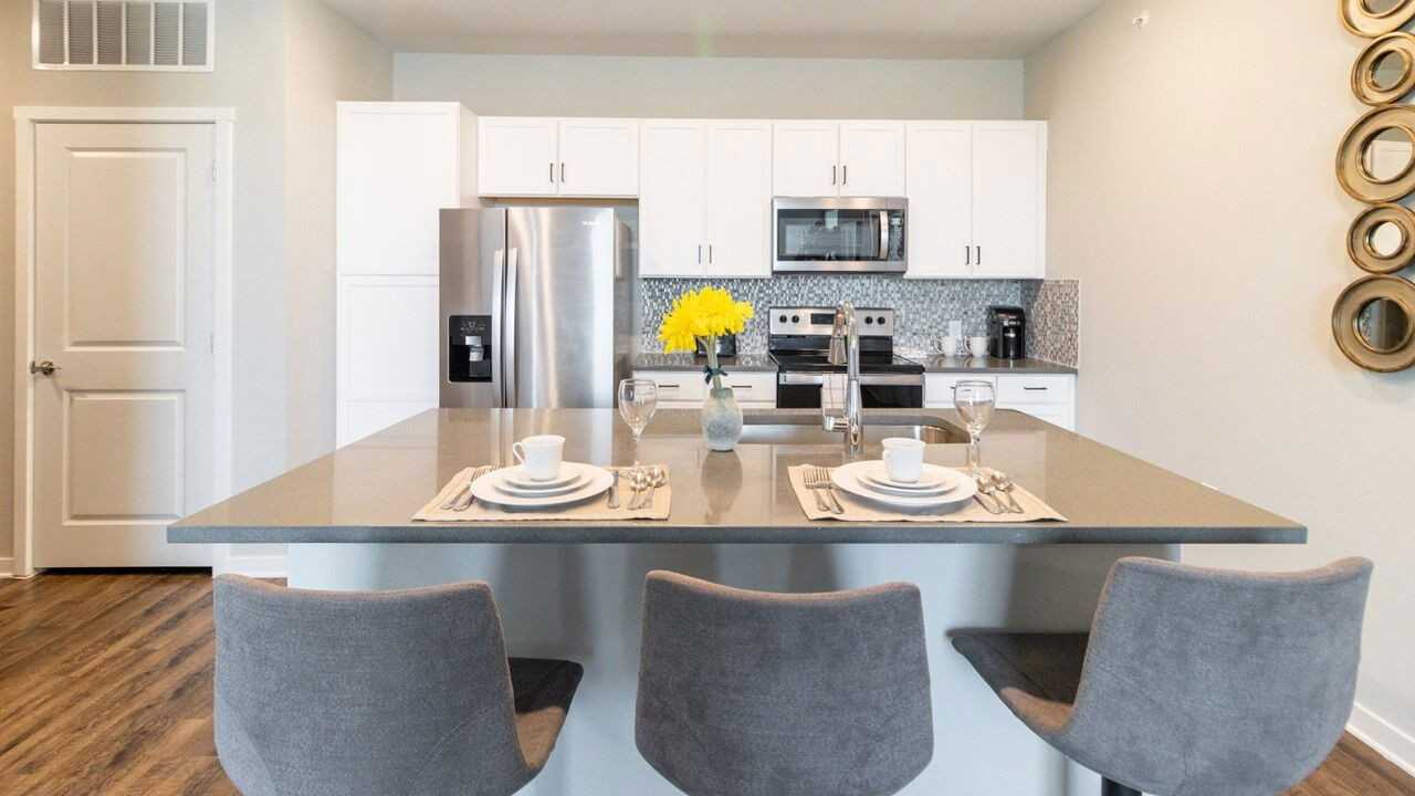 7203 Grand Pkwy - Photo 2 of 2