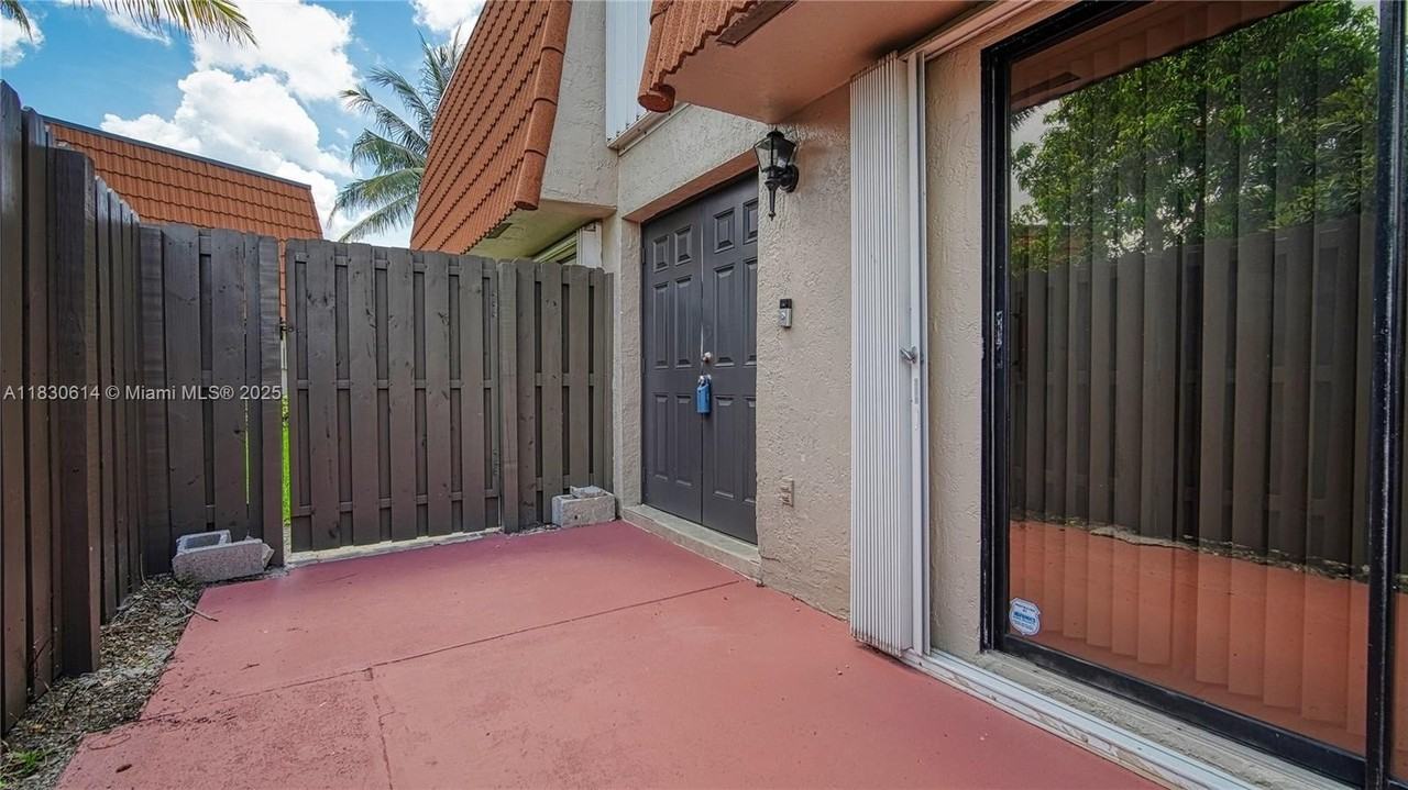 11101 Sw 15th Mnr #11101 - Photo 4 of 44