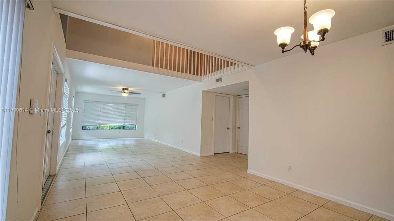 11101 Sw 15th Mnr #11101 - Photo 7 of 44