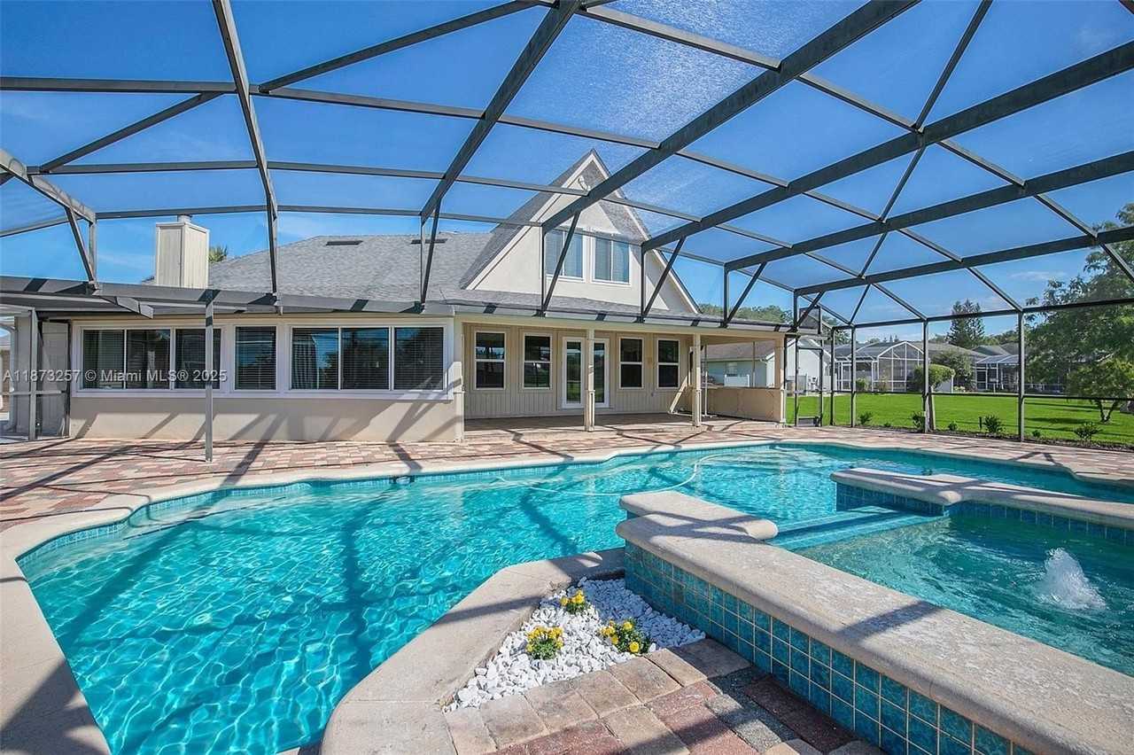 1785 Lisa Ln #1785 - Photo 2 of 17