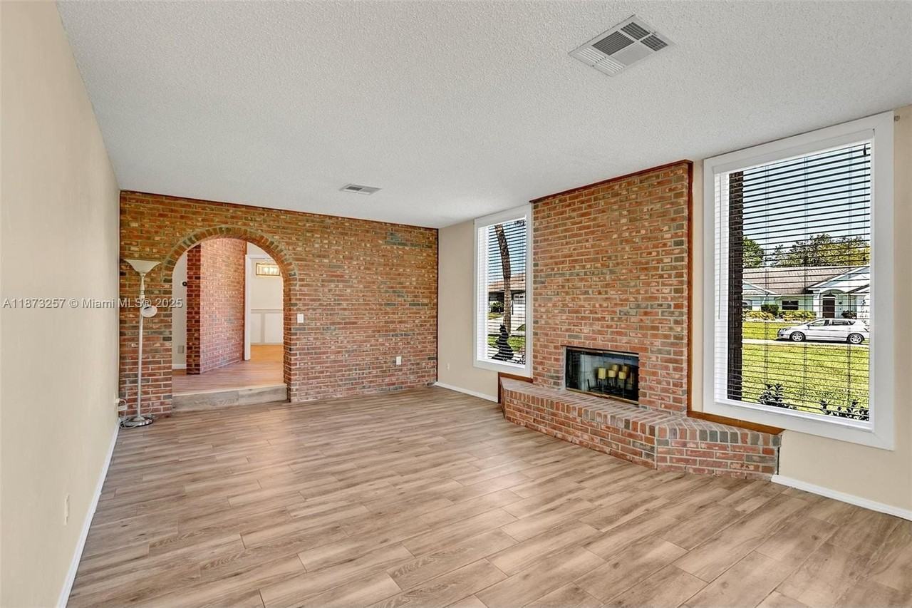 1785 Lisa Ln #1785 - Photo 7 of 17