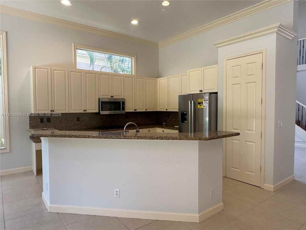 138 Tranquilla Dr - Photo 6 of 15