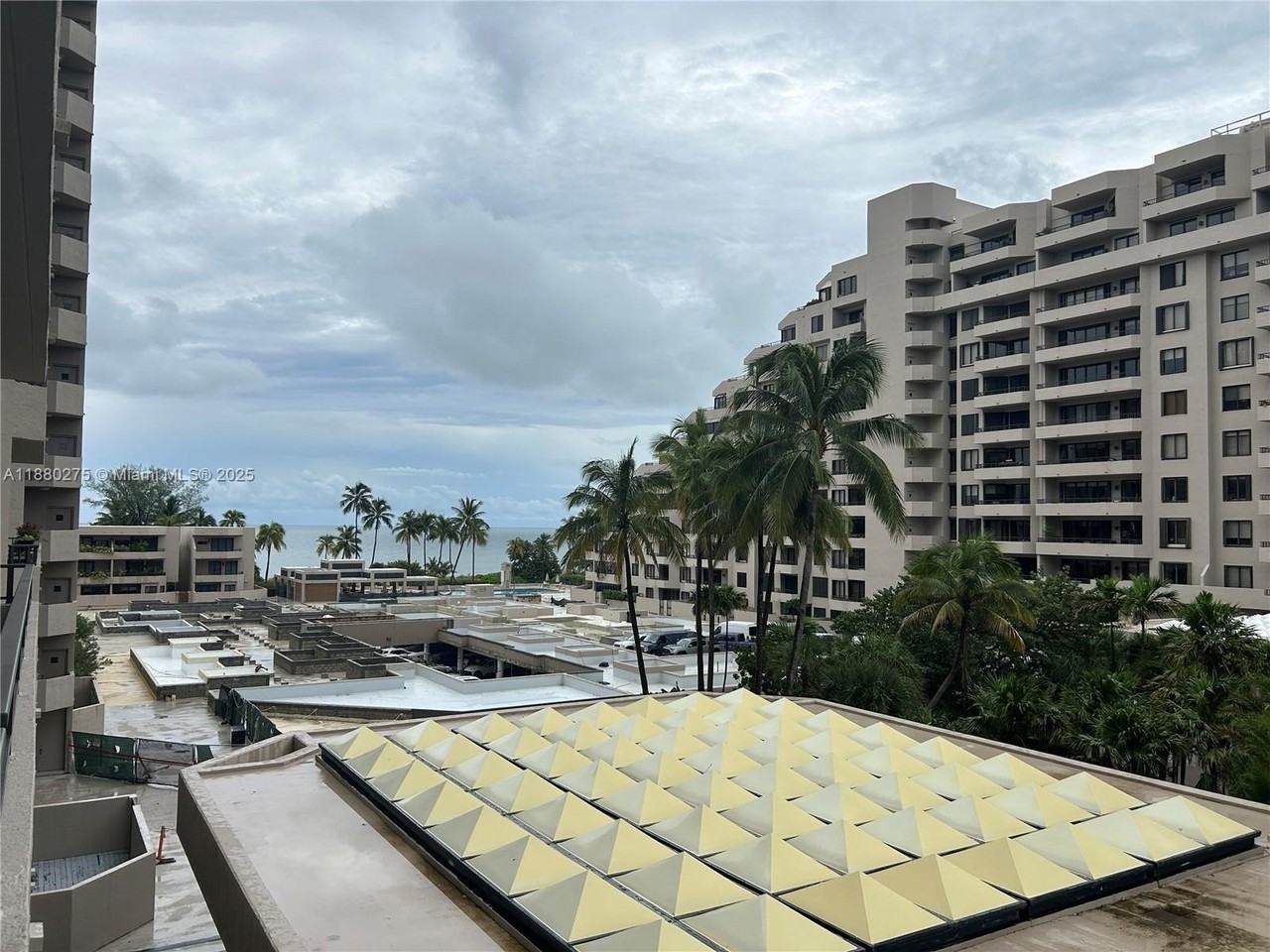 251 Crandon Blvd #424 - Photo 2 of 23