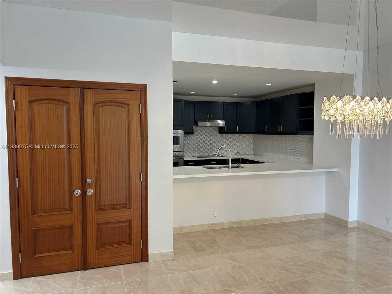 251 Crandon Blvd #424 - Photo 7 of 23