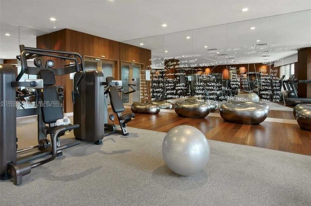 1300 South Miami Avenue #3108 - Photo 6 of 21