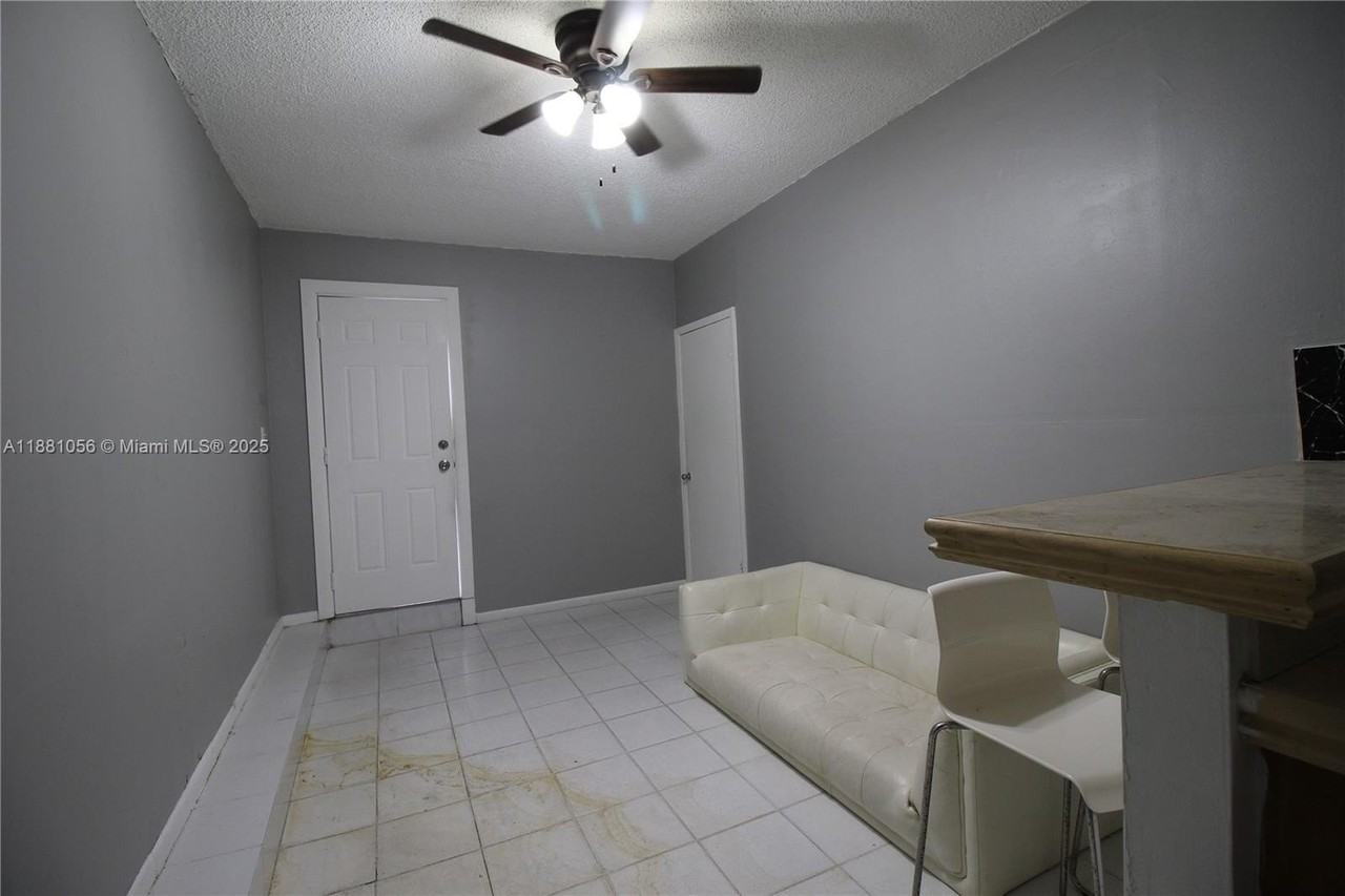 16120 Nw 45th Ave #A - Photo 5 of 8