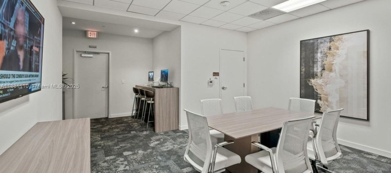 591 Evernia Street #B2 - Photo 4 of 36