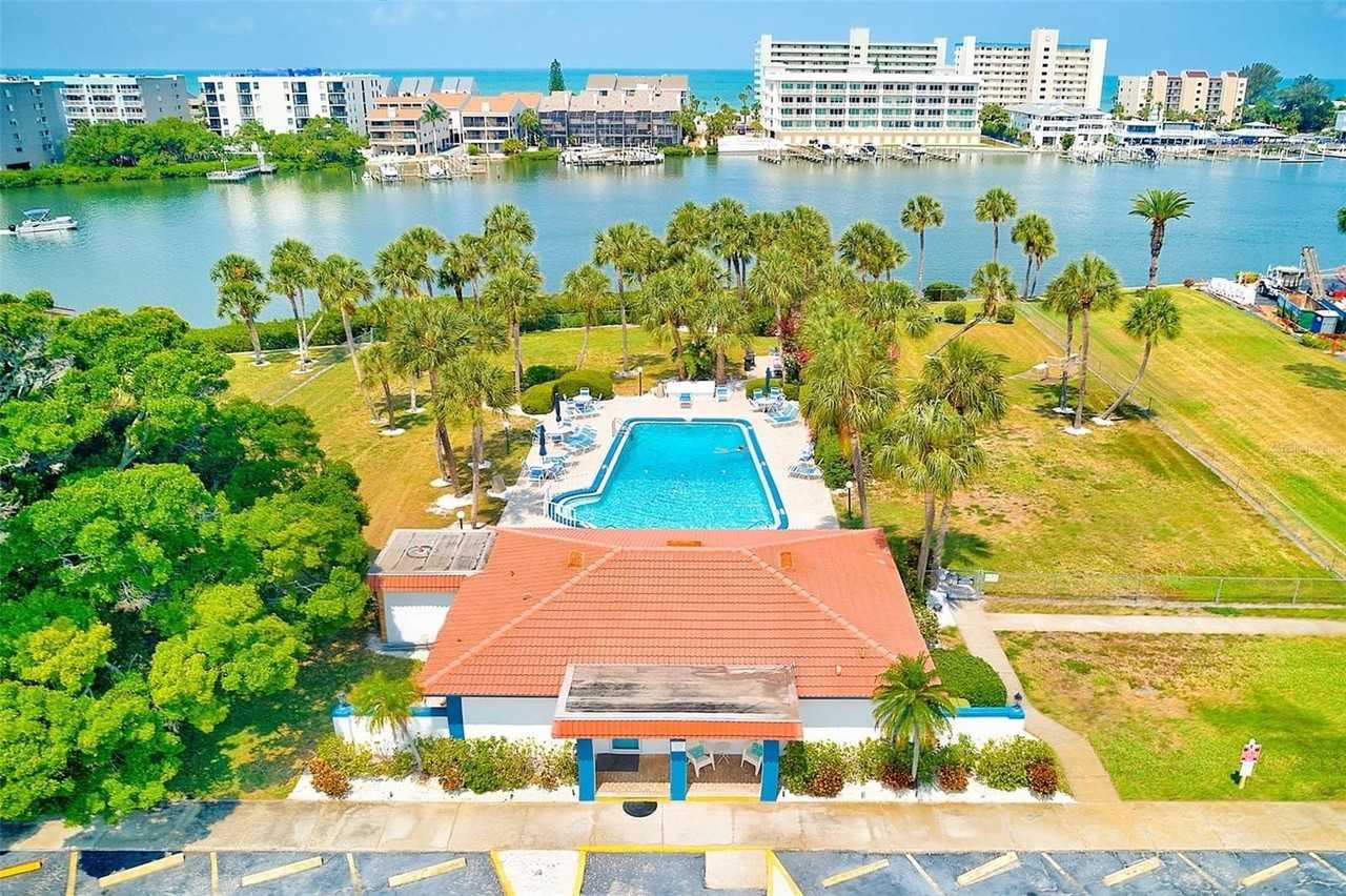 10280 Imperial Point Dr W #7 - Photo 6 of 50