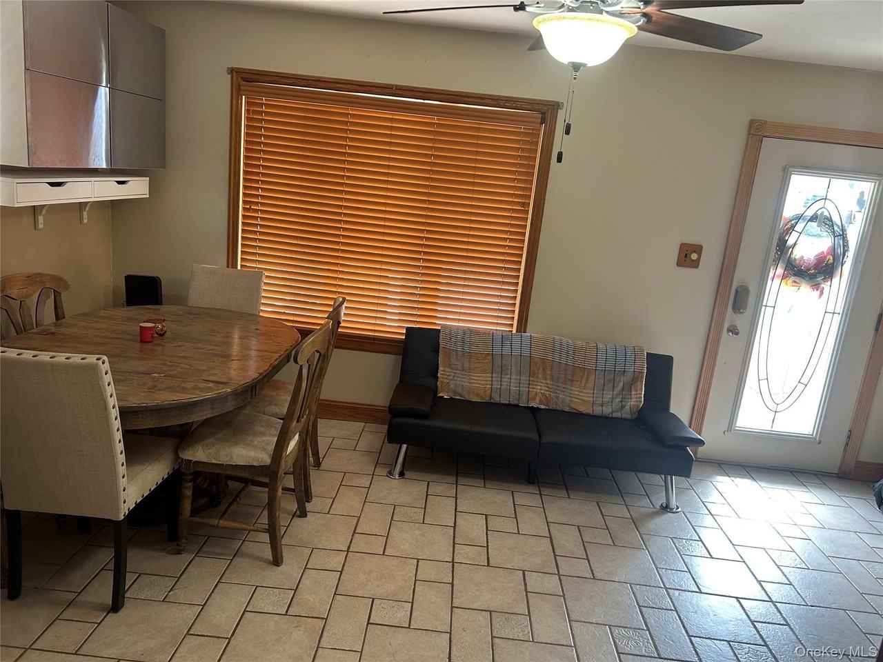 239 Curtin Ave - Photo 2 of 6