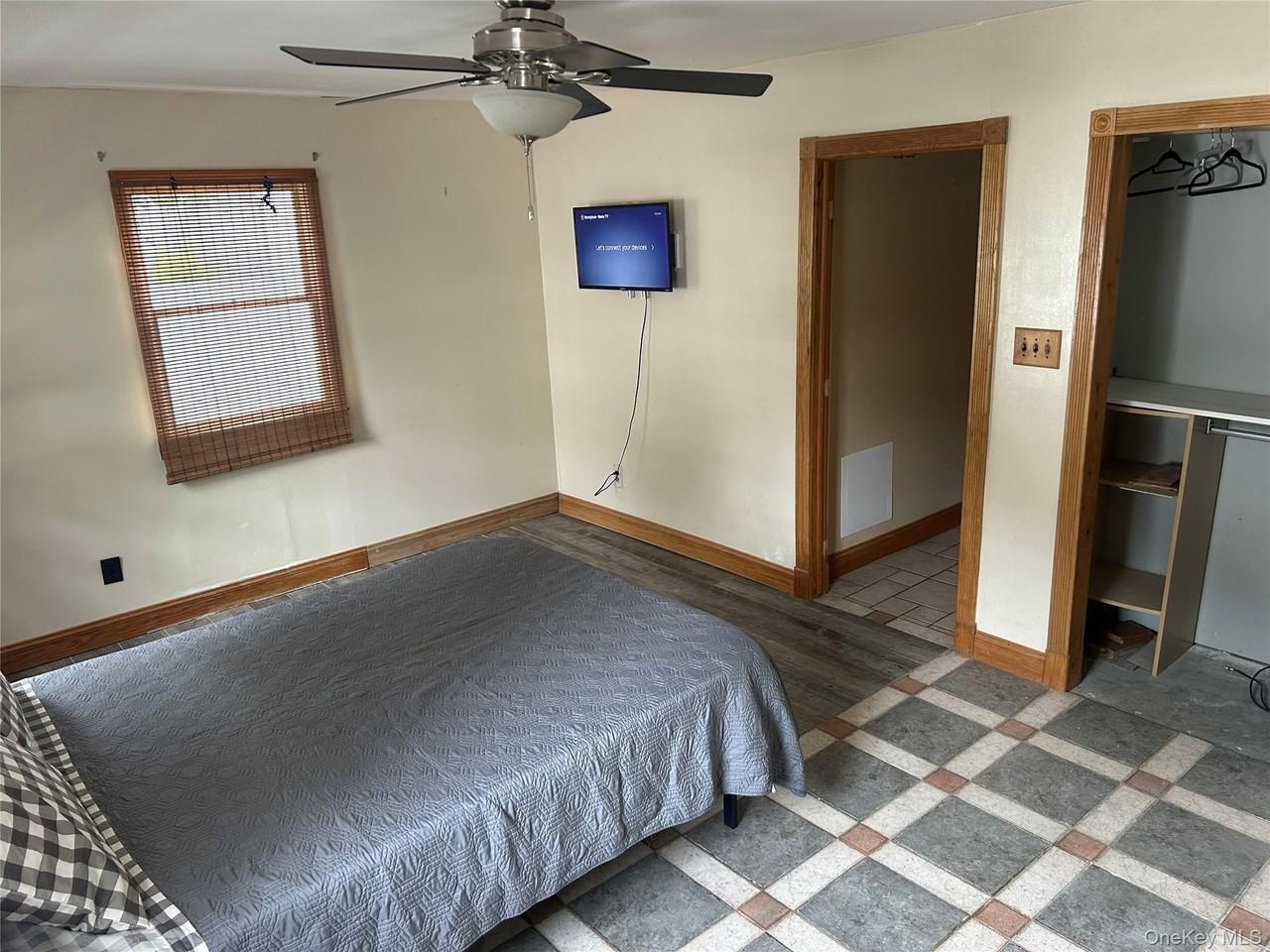 239 Curtin Ave - Photo 6 of 6