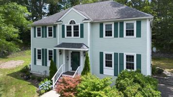 featured image of 9 Heidi Ln