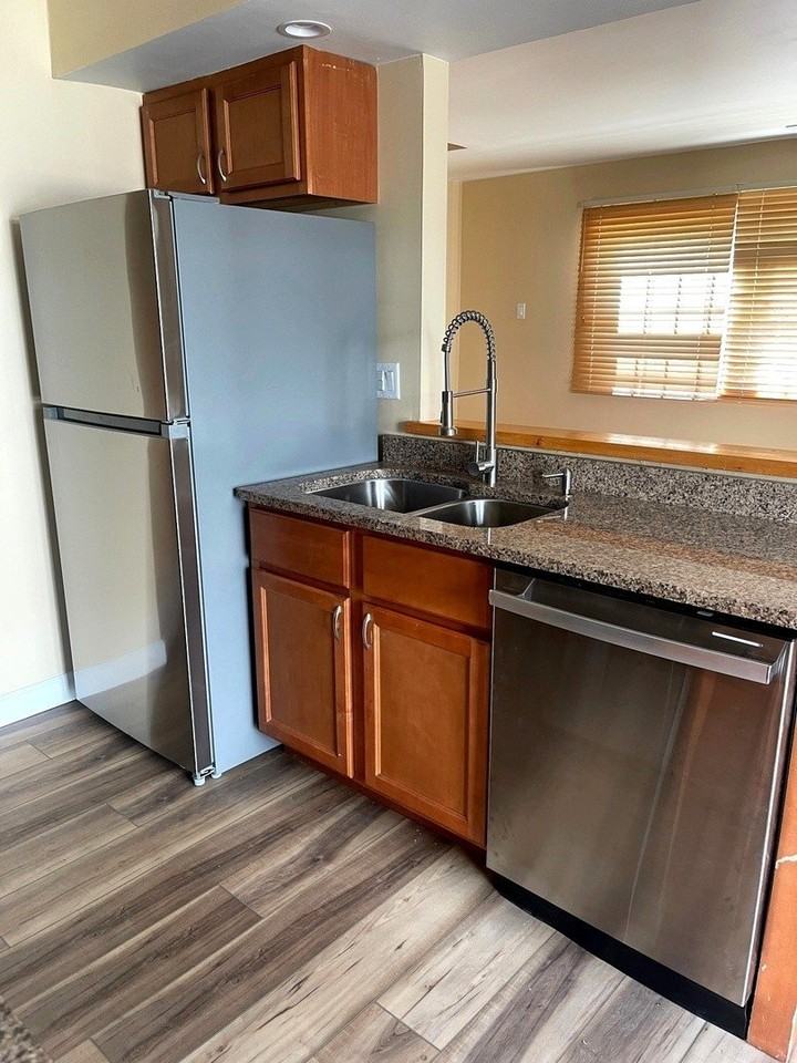 674 Cleo Ct #674 - Photo 2 of 19