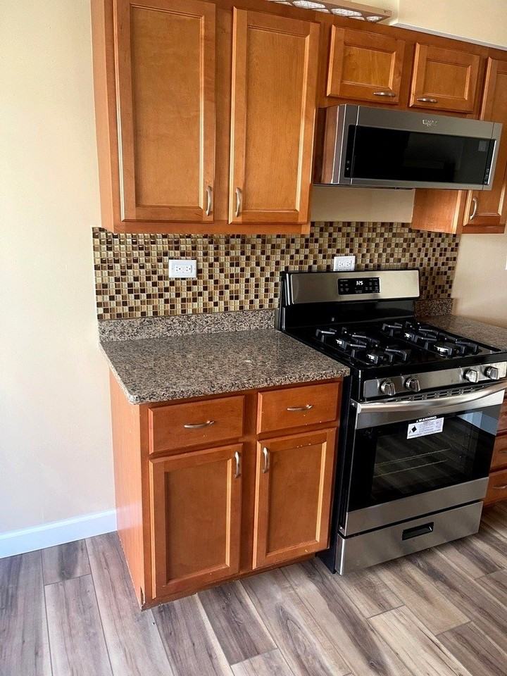 674 Cleo Ct #674 - Photo 3 of 19