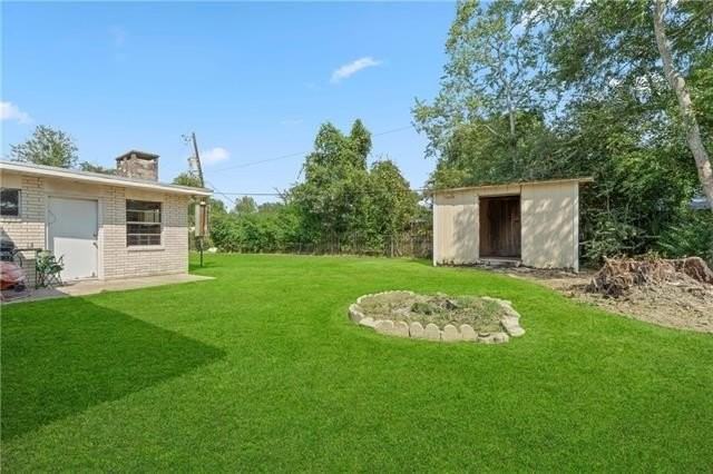 116 Sherry Dr - Photo 5 of 17