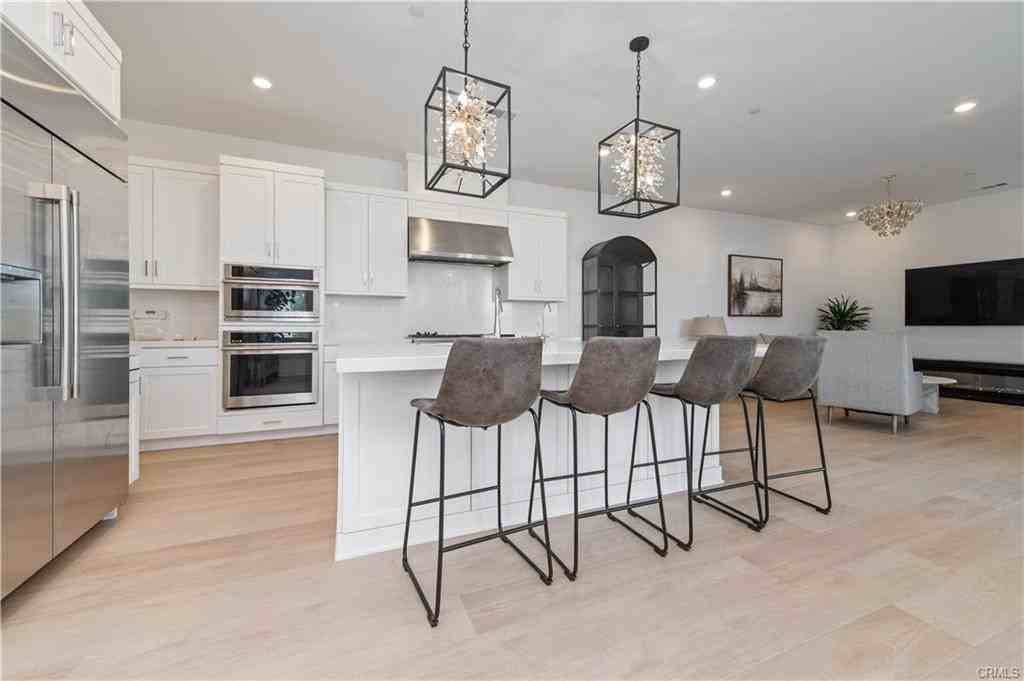 127 Merit - Photo 5 of 8