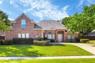 909 Rosemary Dr - Photo 1 of 1