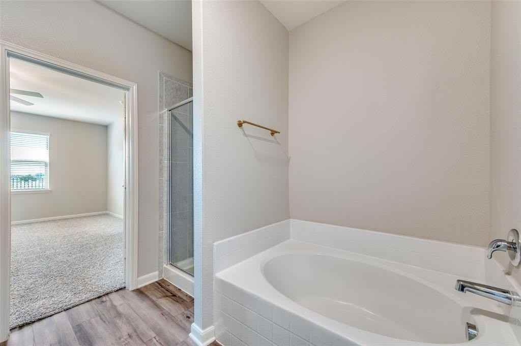 421 Harbor Oaks Dr - Photo 7 of 18