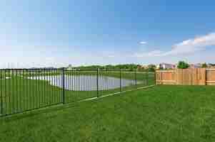 featured image of 421 Harbor Oaks Dr