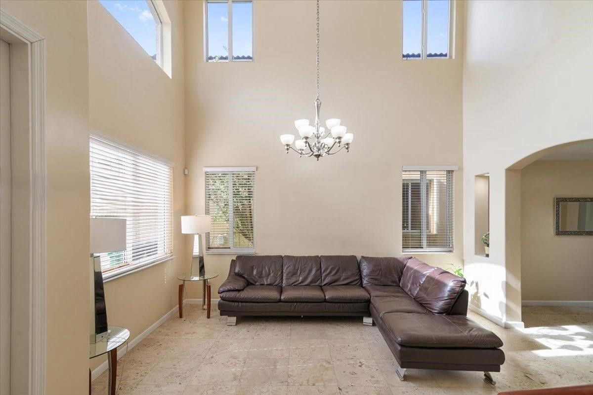 Sw 166th Ct - Photo 3 of 8