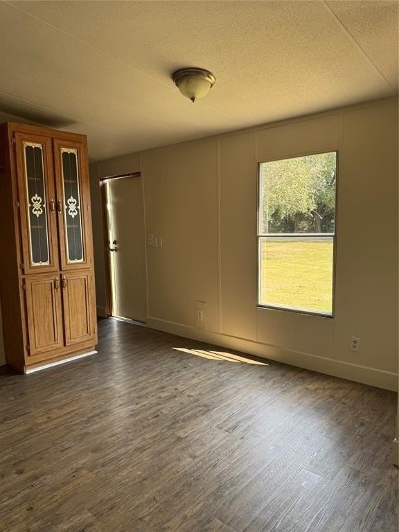 201 Donna St - Photo 4 of 14