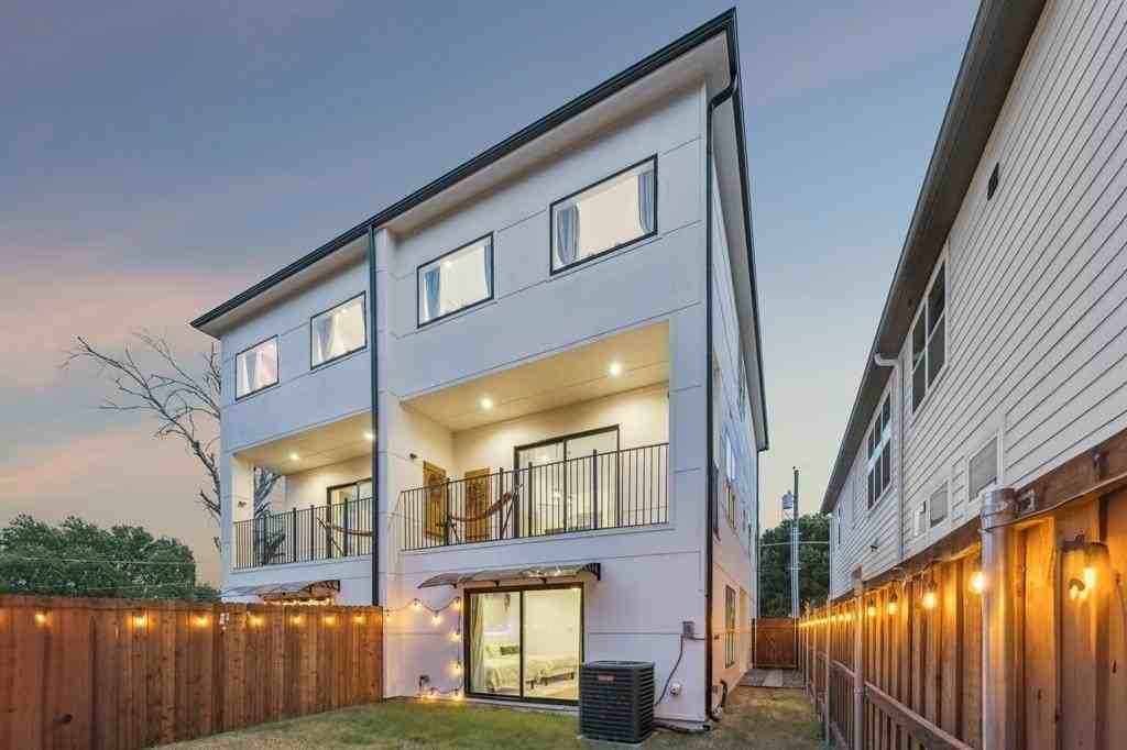 909 Bayonne St - Photo 3 of 38