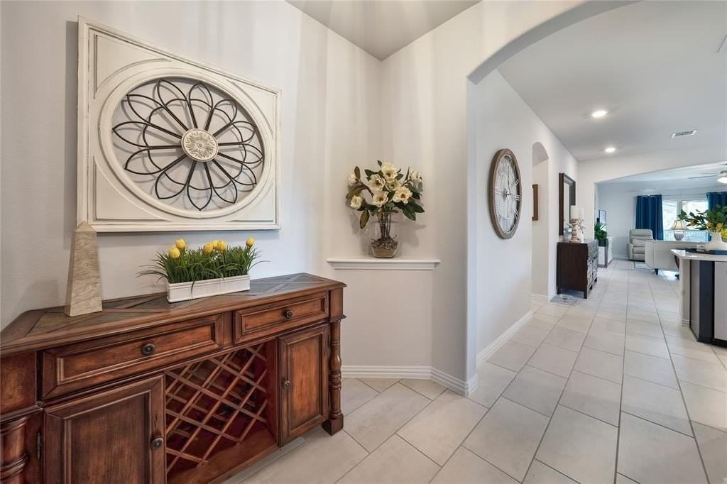 4137 Mountain Laurel Drive - Photo 5 of 28