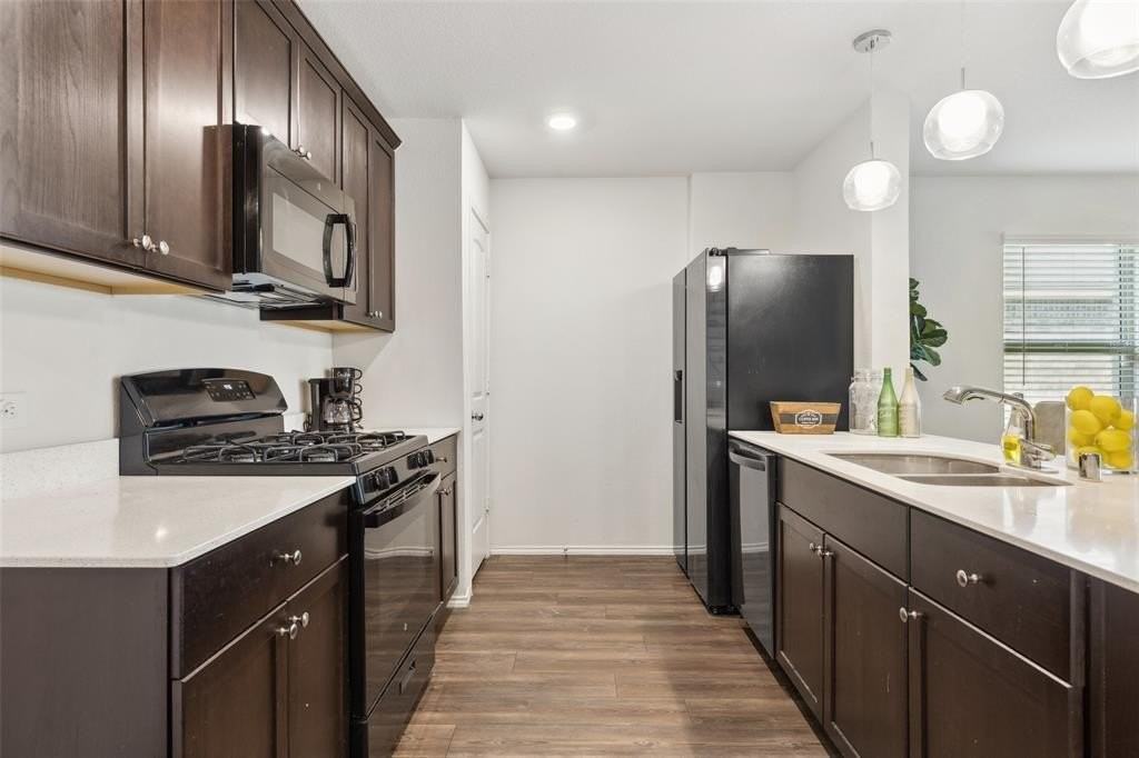 425 Sweet Shade Ln - Photo 5 of 28