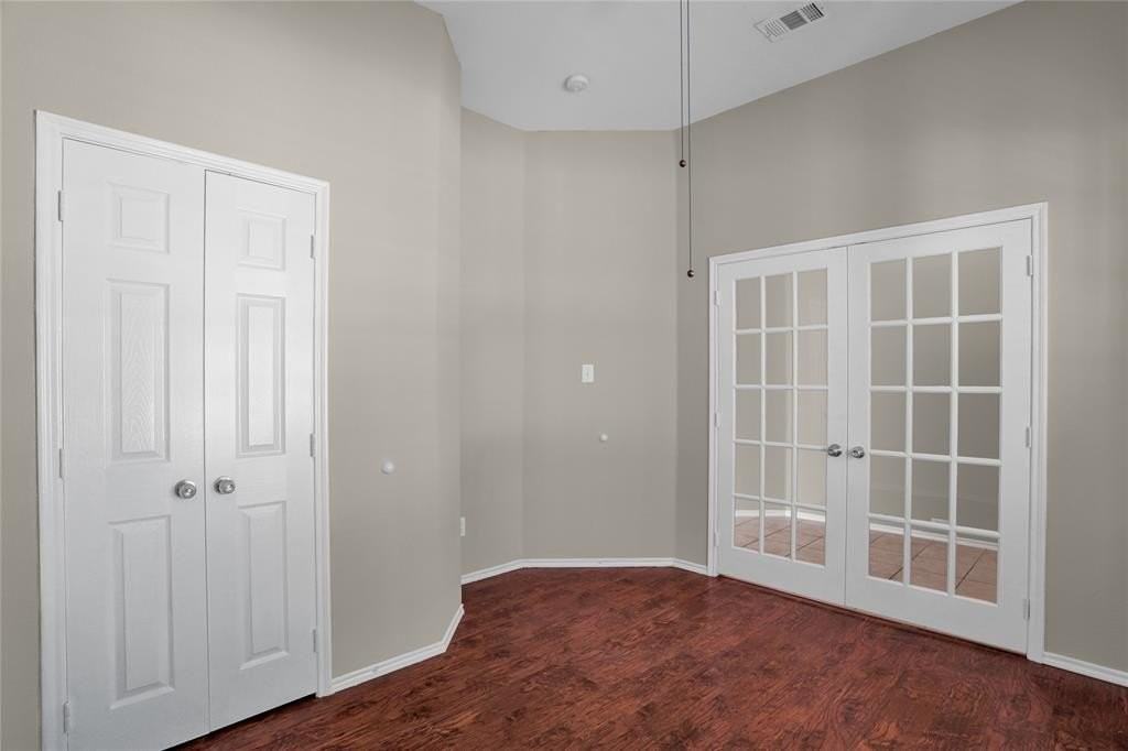 6937 Red Bluff Dr - Photo 3 of 19