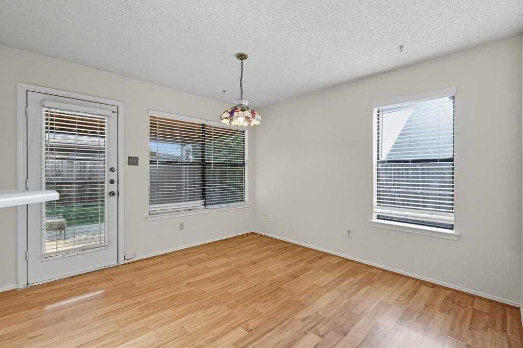 236 Nixon Street - Photo 5 of 18