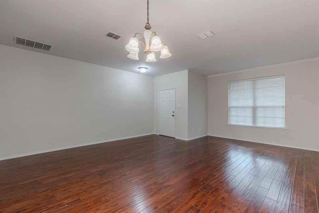 5828 Pebble Ridge Dr - Photo 5 of 37