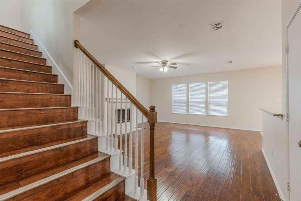 5828 Pebble Ridge Dr - Photo 7 of 37