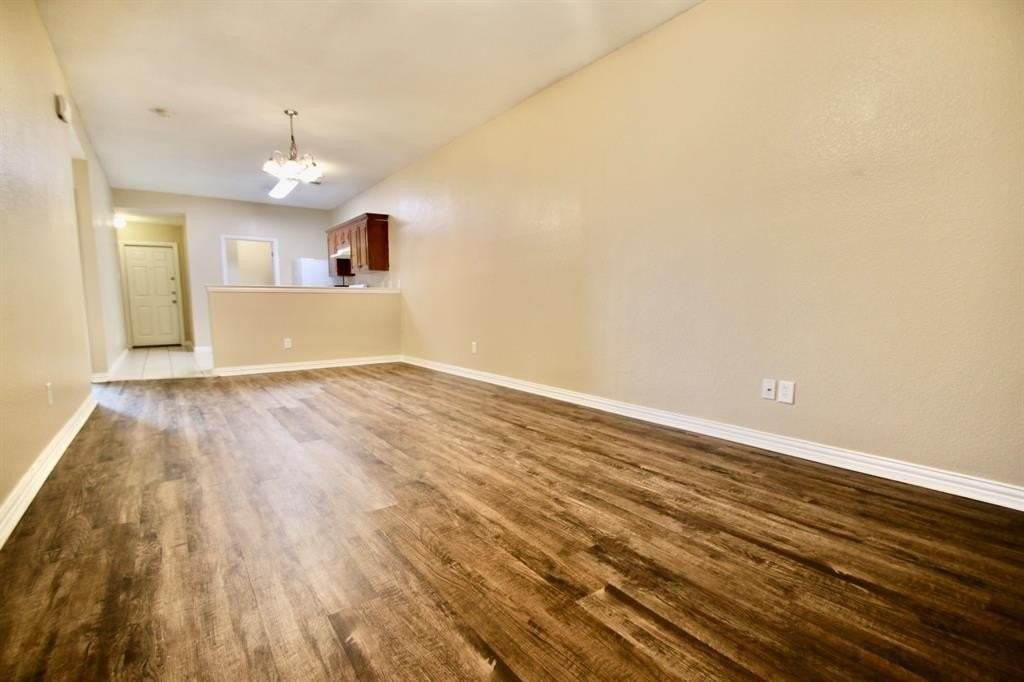 3116 Cherry Ln - Photo 2 of 19