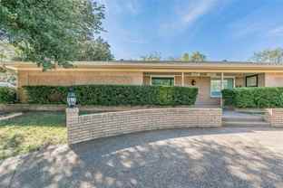6501 Calmont Ave - Photo 1 of 1