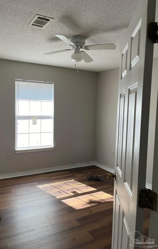 1760 West Strong Street - Photo 6 of 11