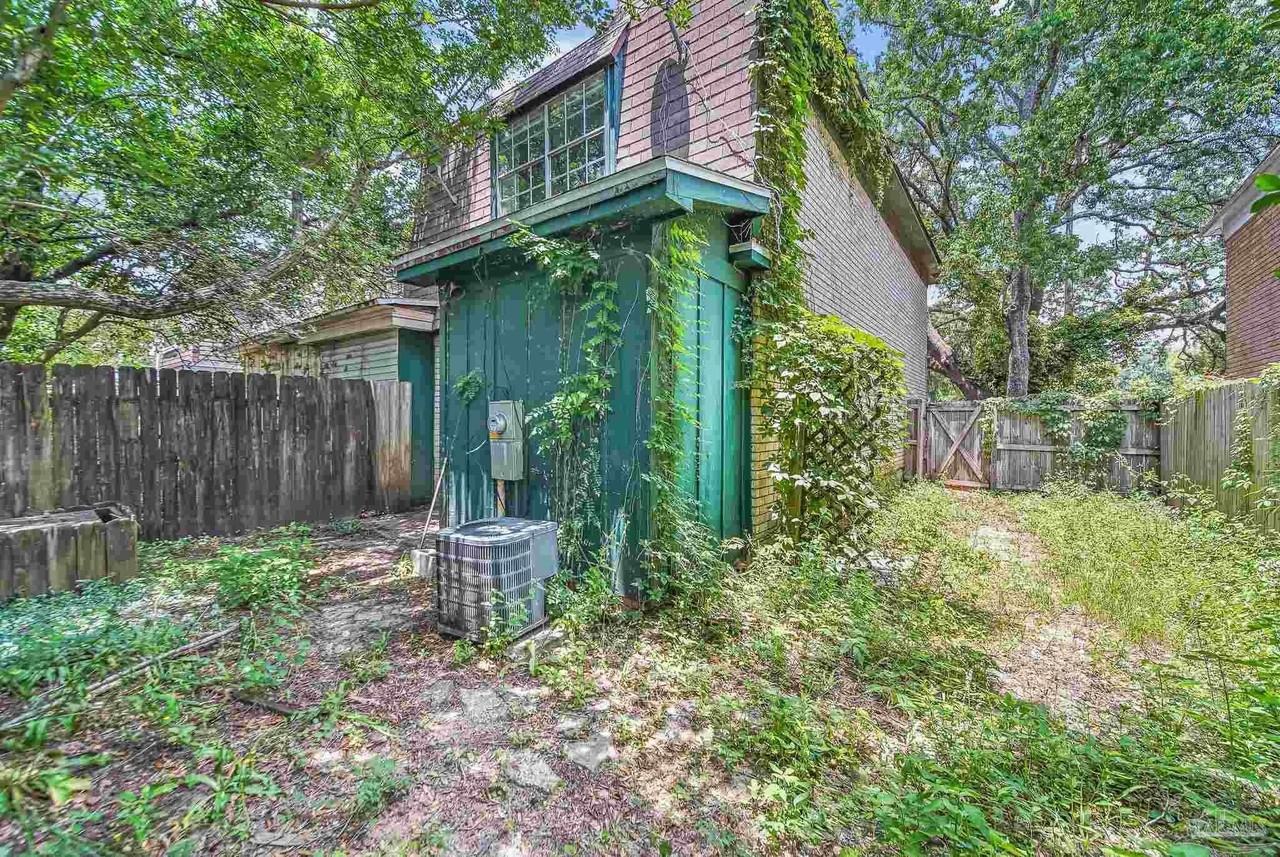 2107 Langley Ave - Photo 5 of 20