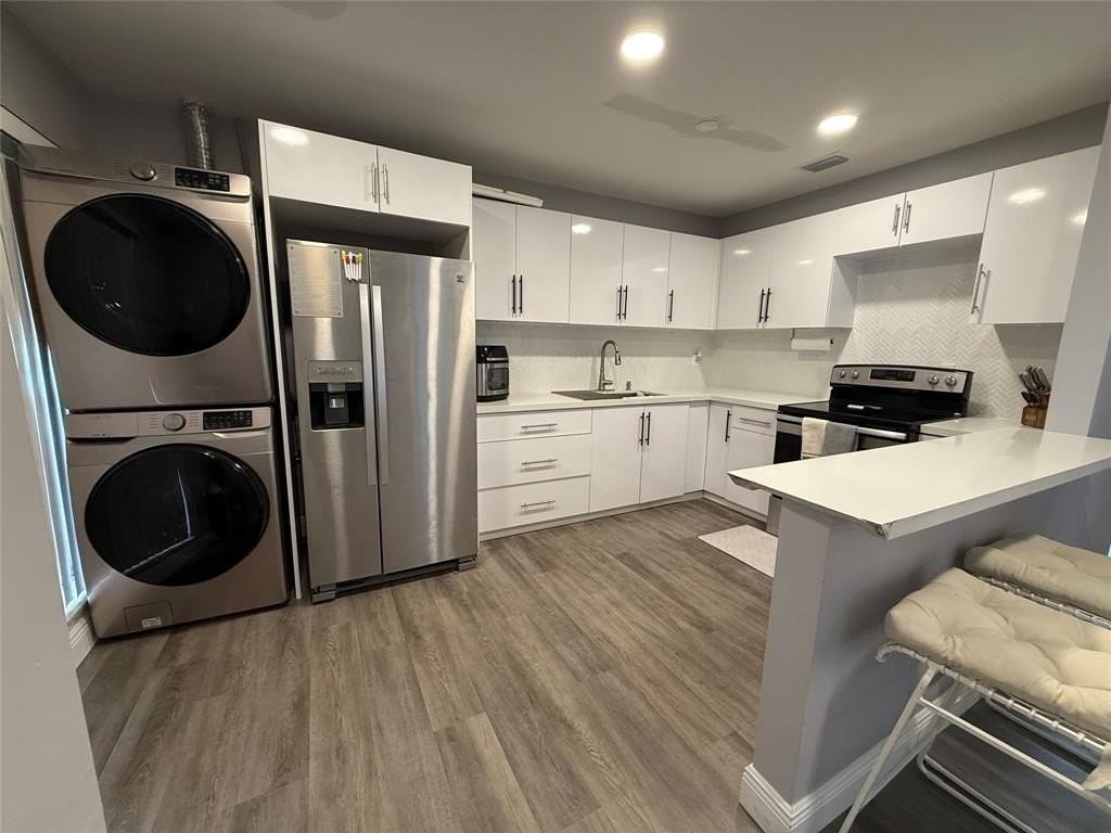 20862 Vinesta Cir #0 - Photo 3 of 19