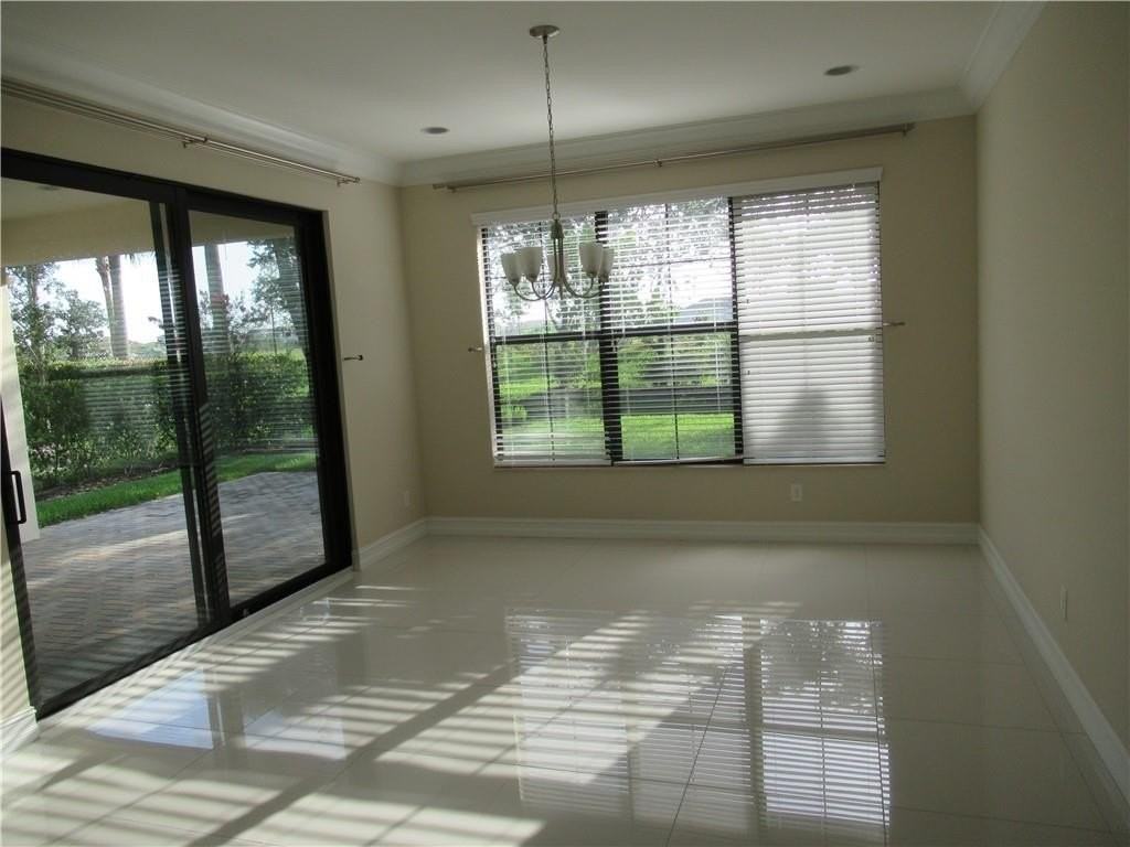 8935 Watercrest Circle West - Photo 4 of 10