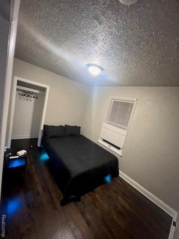 3268 Prairie Avenue - Photo 6 of 17