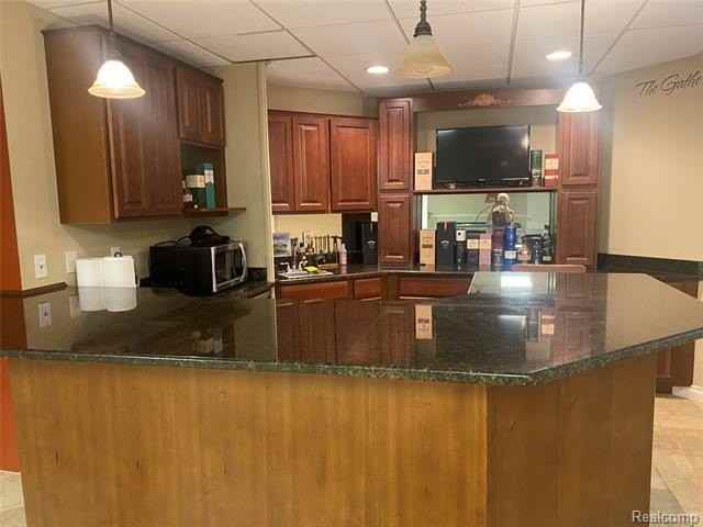 21675 Medallion Ct - Photo 6 of 27